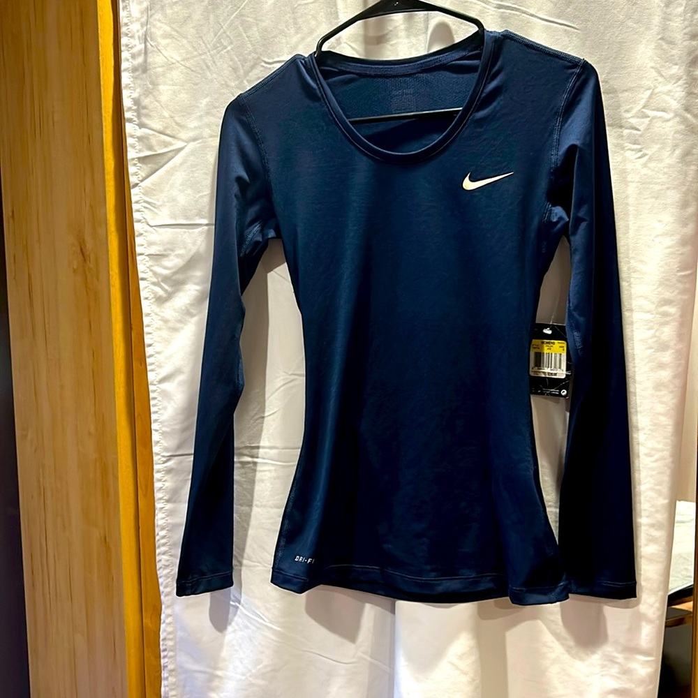 Nike Women’s Dri-Fit Training Top Navy Small